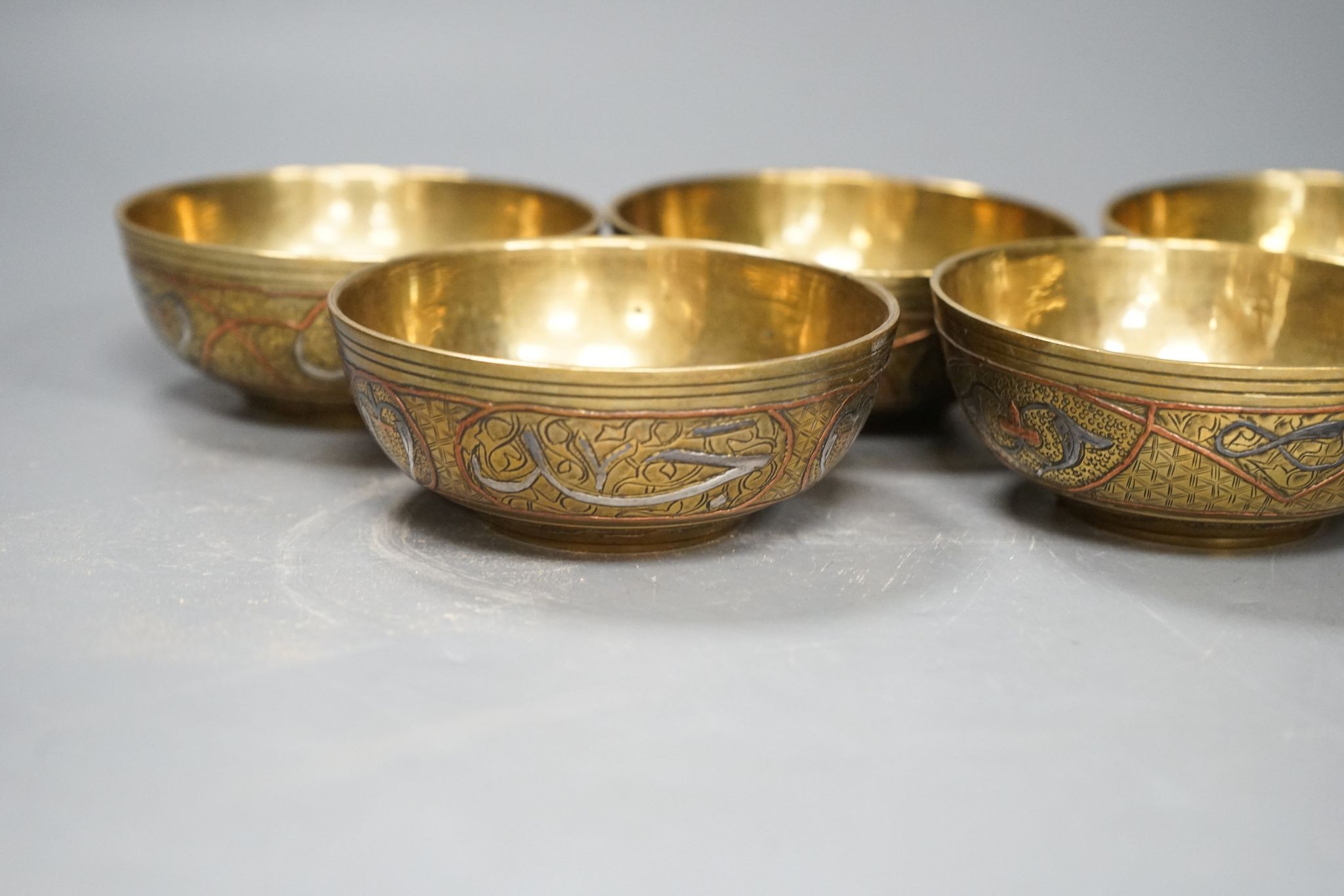 A set of six Cairo bowls, 10cm diameter